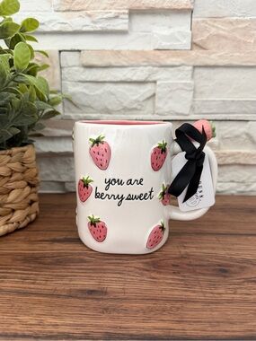 🆕 Rae Dunn | "you are berry sweet" 🍓Strawberry Ceramic Mug!